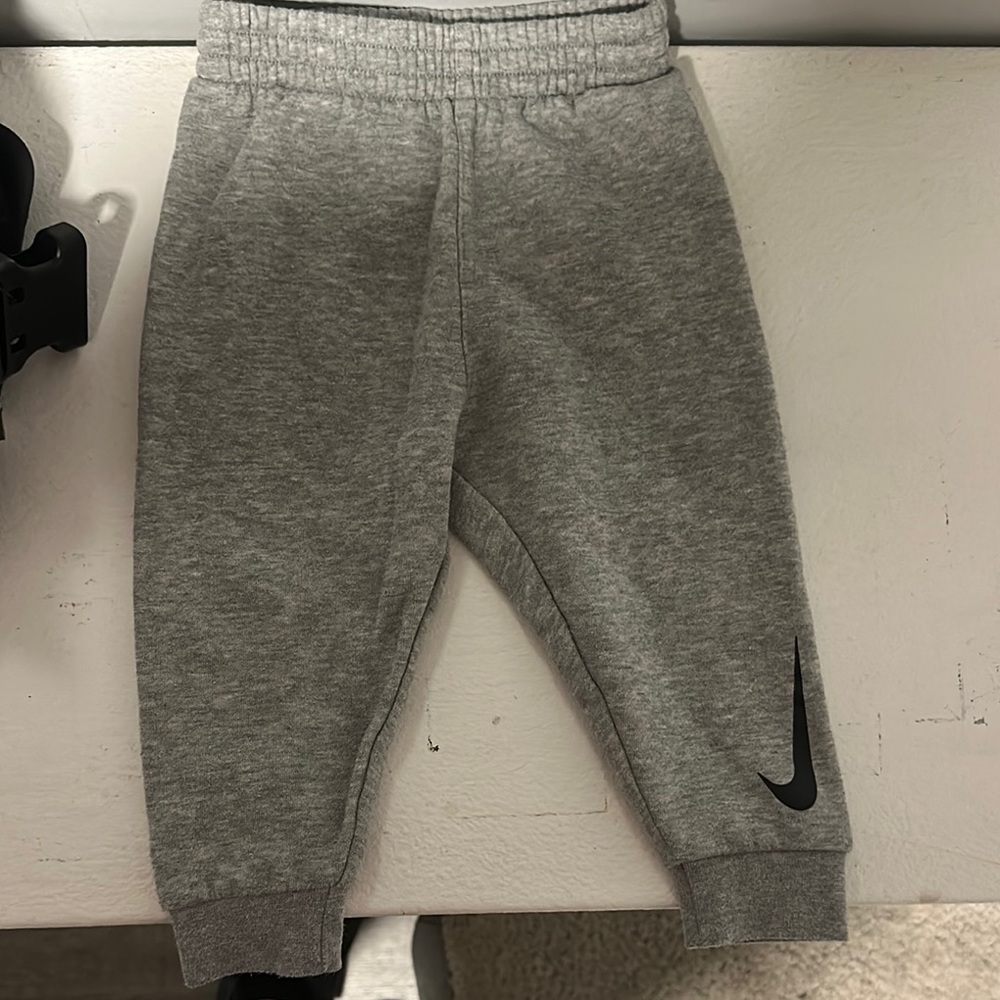 Nike Gray Sweatpants with Ribbed Ankles